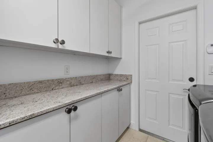8091SEWoodlakeLane(64)