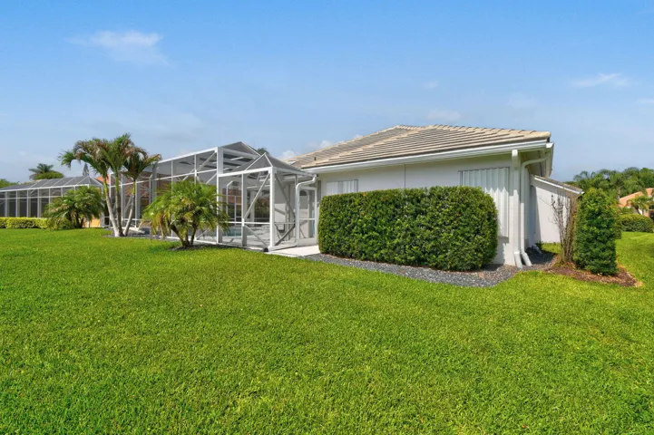 8091SEWoodlakeLane(81)