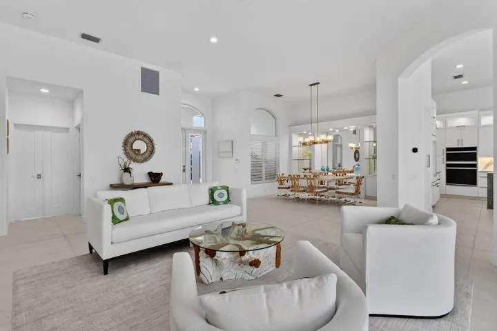 8091SEWoodlakeLane(20)