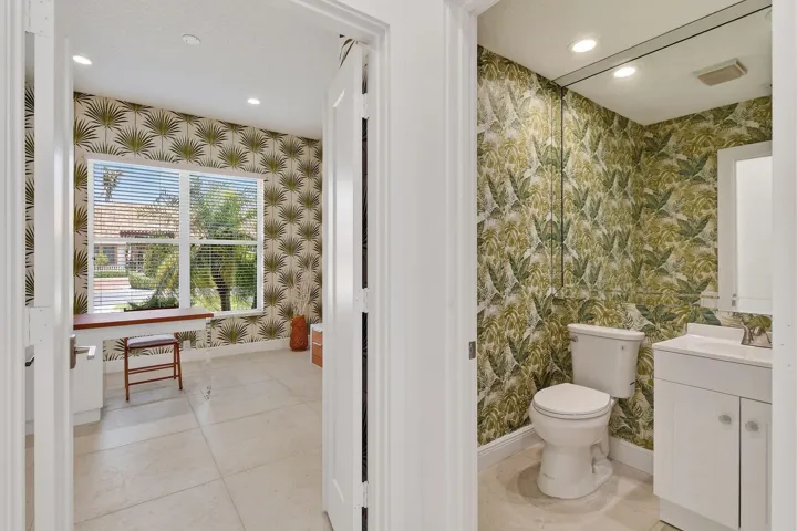 8091SEWoodlakeLane(54)