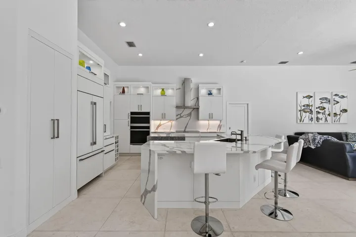 8091SEWoodlakeLane(25)