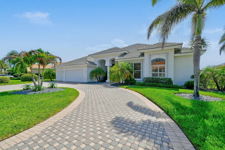 8091SEWoodlakeLane(5)