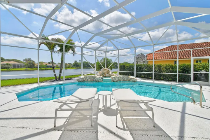 8091SEWoodlakeLane(76)