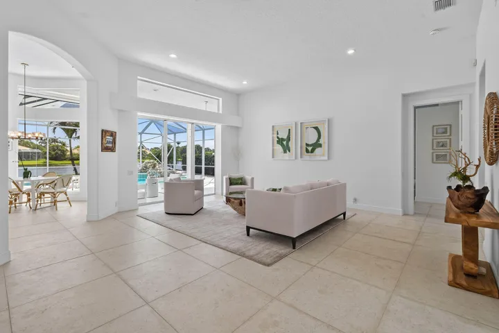 8091SEWoodlakeLane(15)