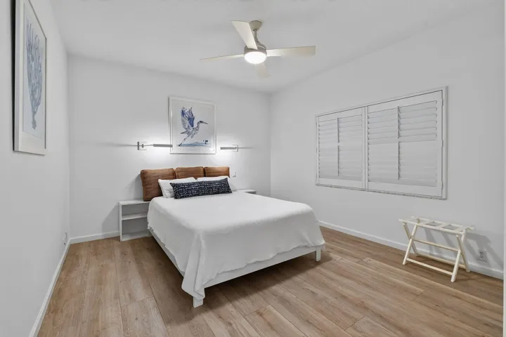 8091SEWoodlakeLane(56)