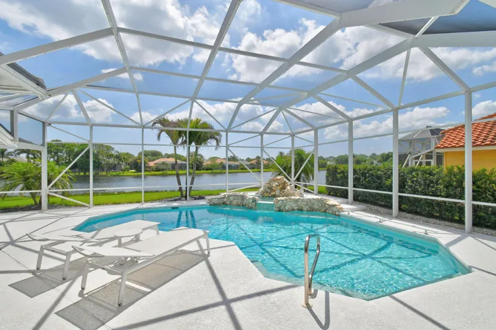 8091SEWoodlakeLane(75)