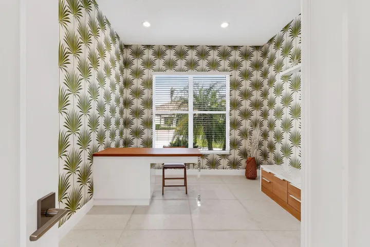 8091SEWoodlakeLane(51)