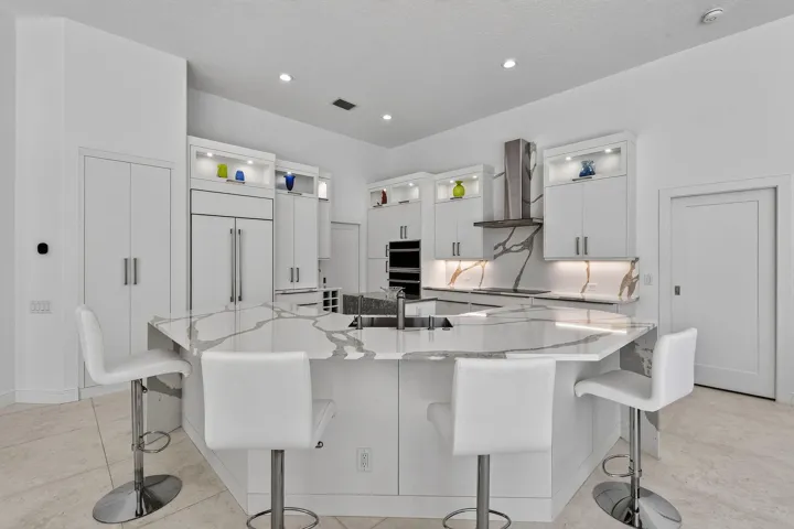 8091SEWoodlakeLane(26)