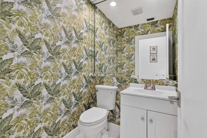 8091SEWoodlakeLane(55)