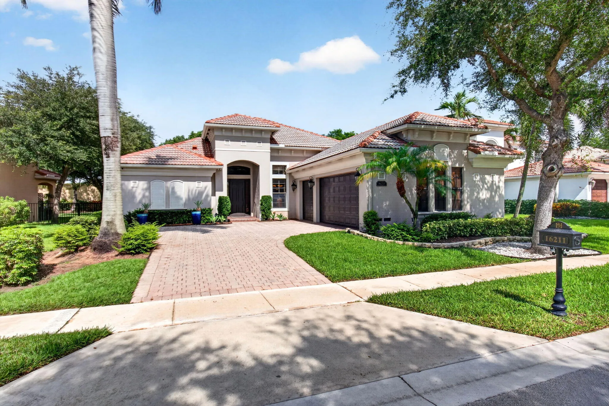 3 car garage and large driveway