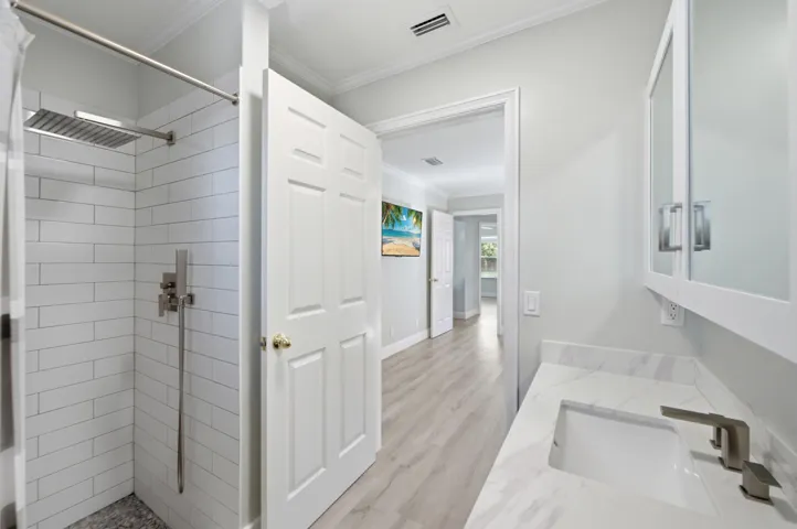 Primary bath