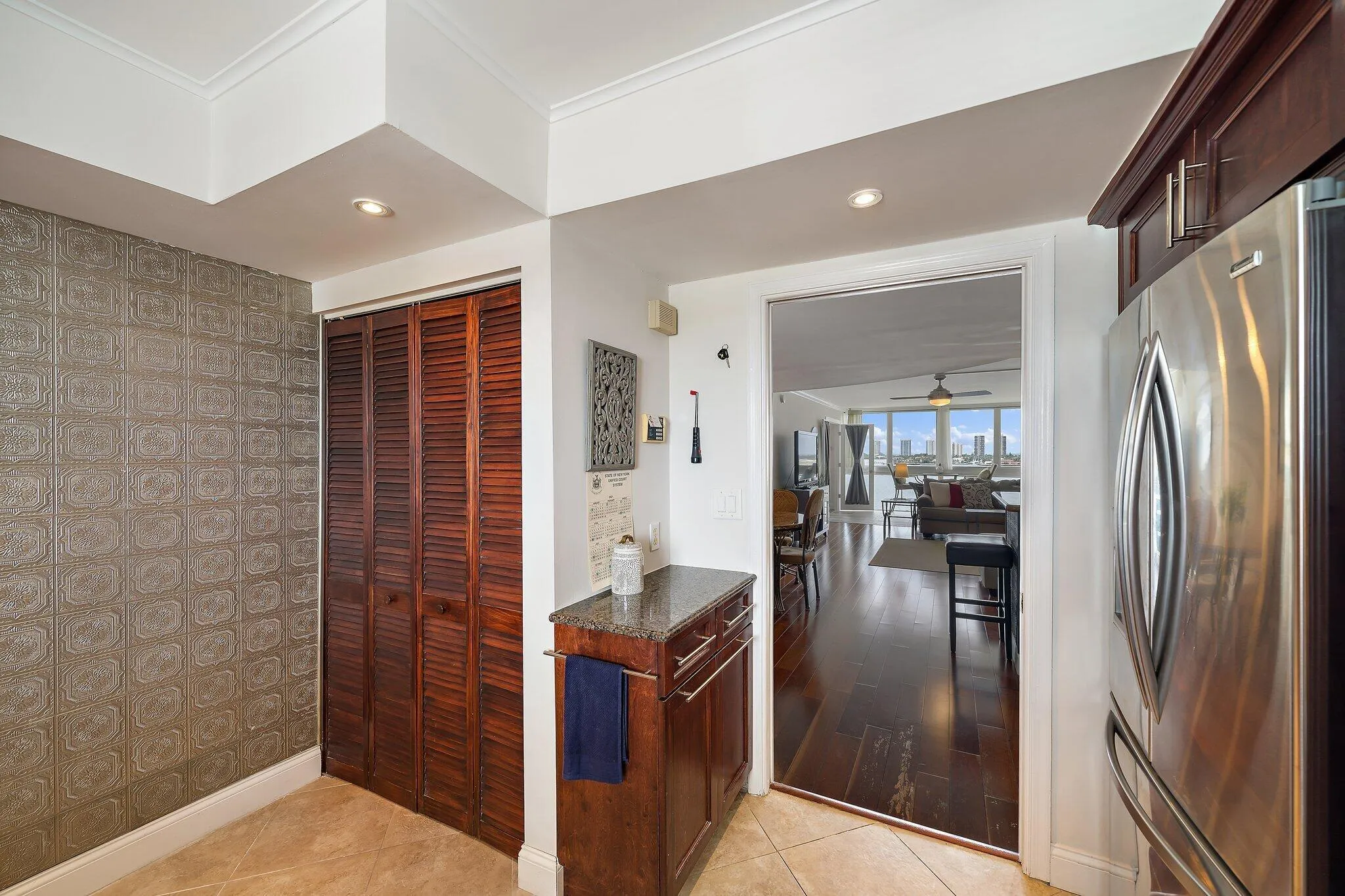 048-301LakeShoreDr802-LakePark-FL-SMALL