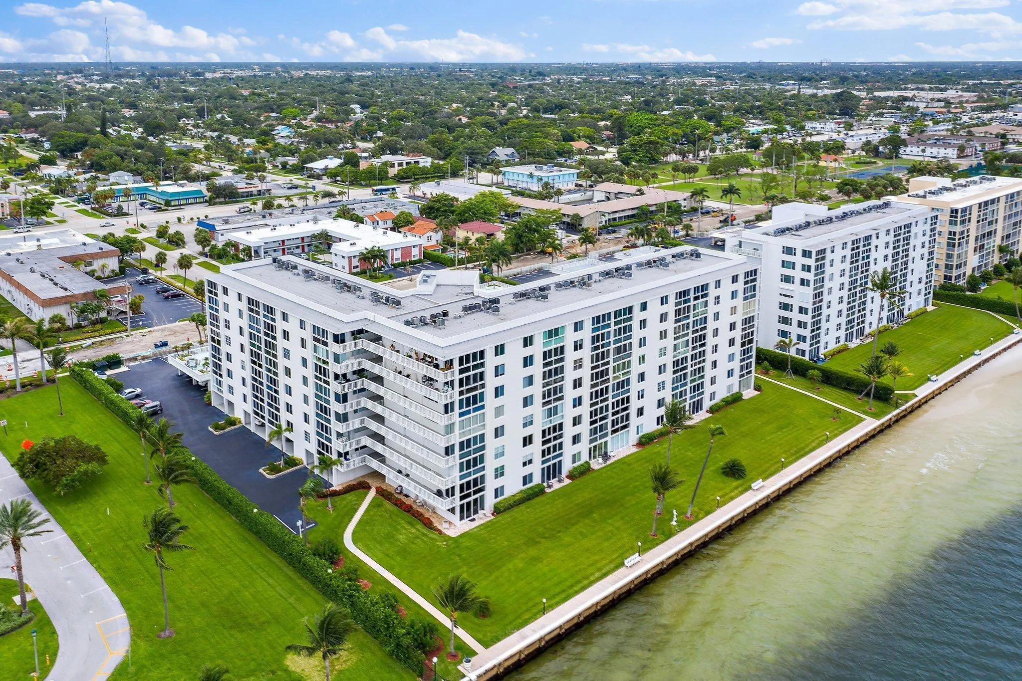 008-301LakeShoreDr802-LakePark-FL-SMALL