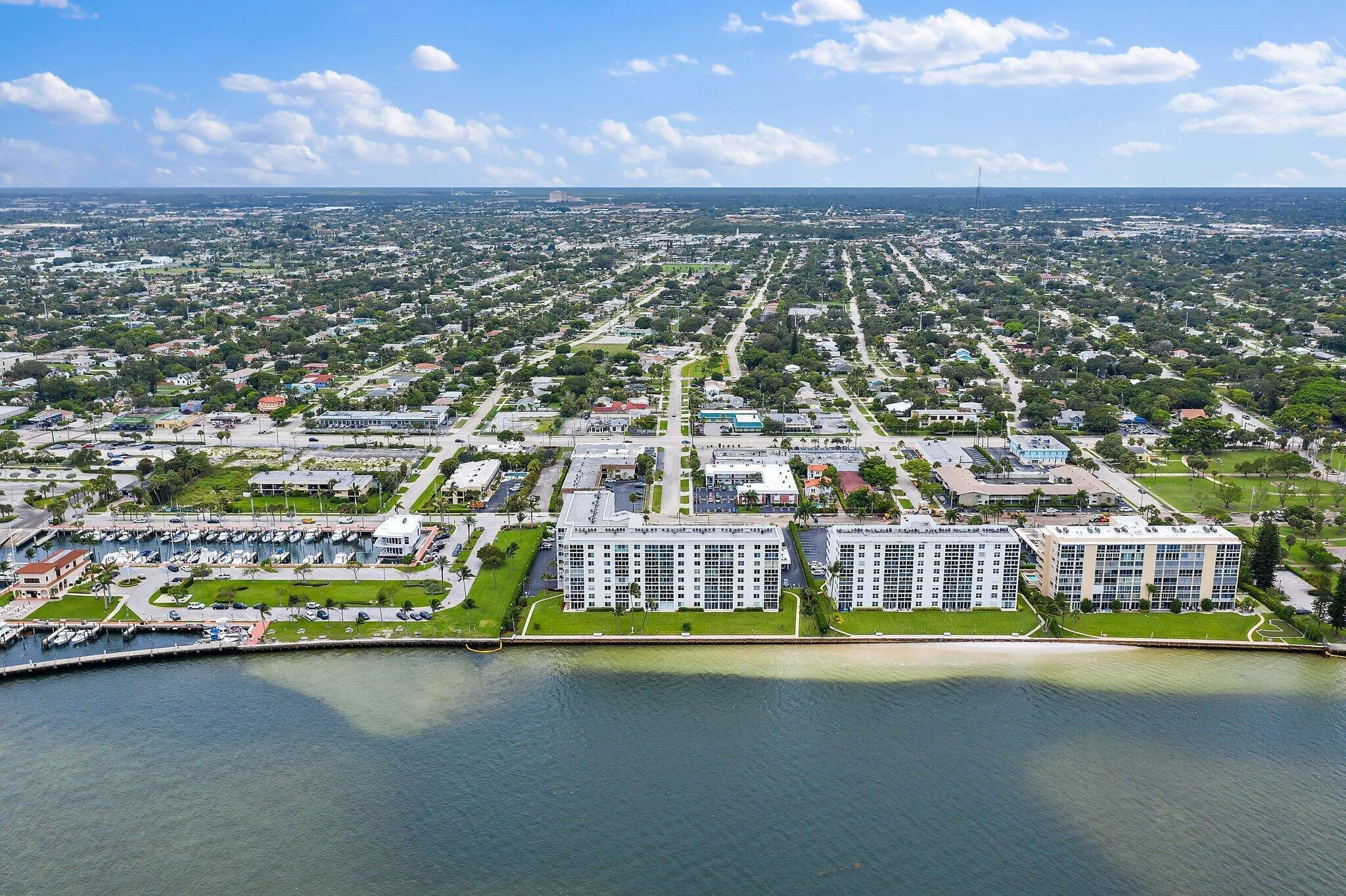 016-301LakeShoreDr802-LakePark-FL-SMALL