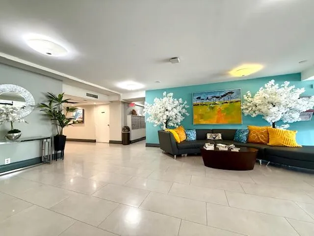 Palm Aire- Lobby 4