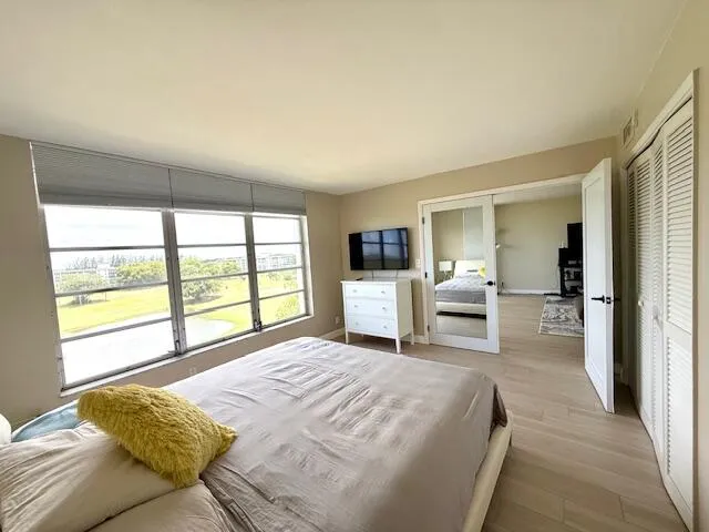 Palm Aire- Guest Bedroom 11