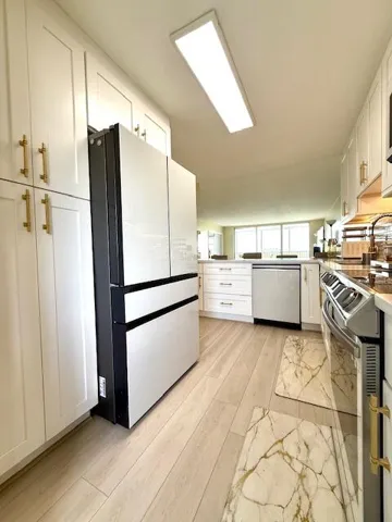 Palm Aire- Kitchen 3