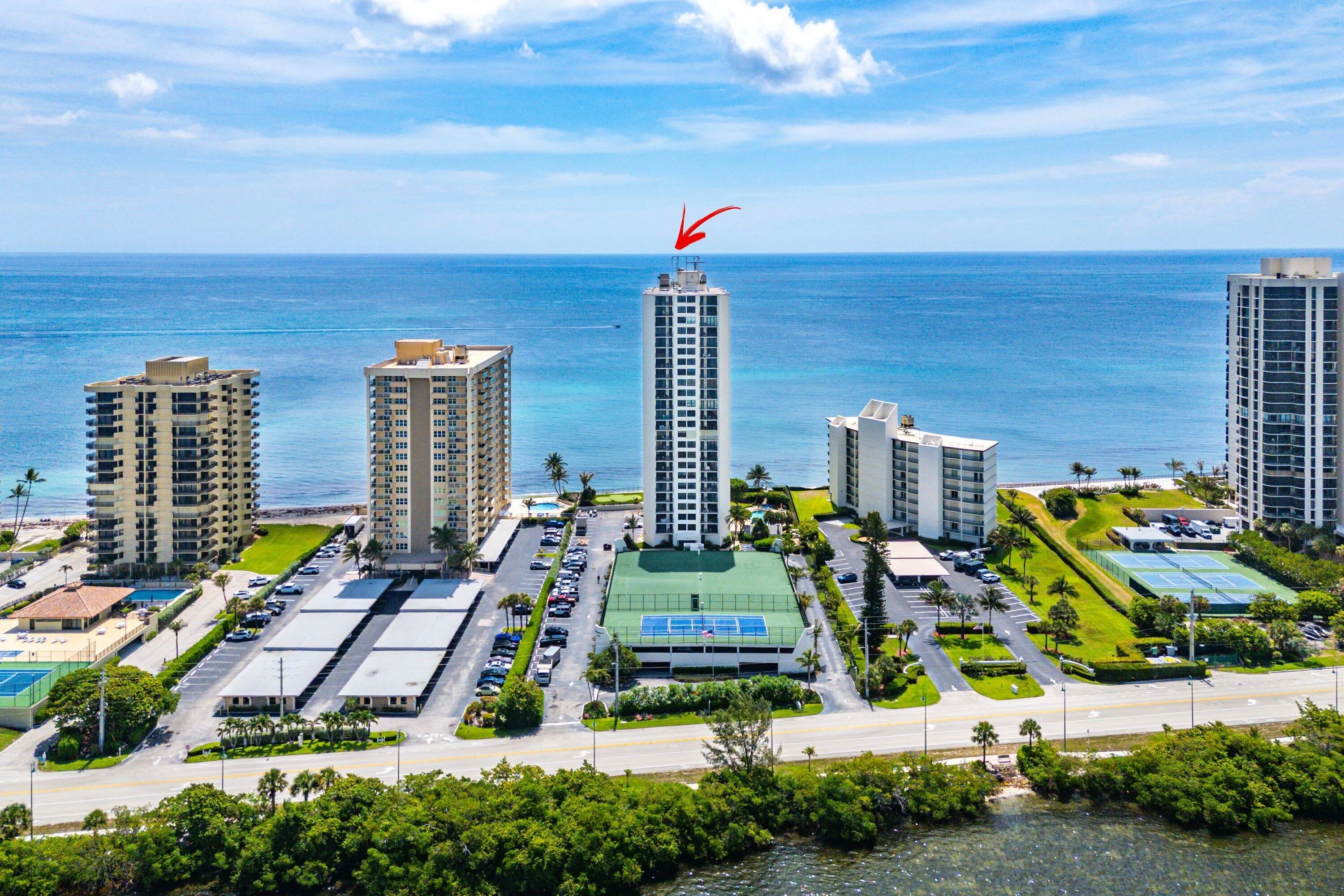 036-5420NorthOceanDrive-905-RivieraBeach