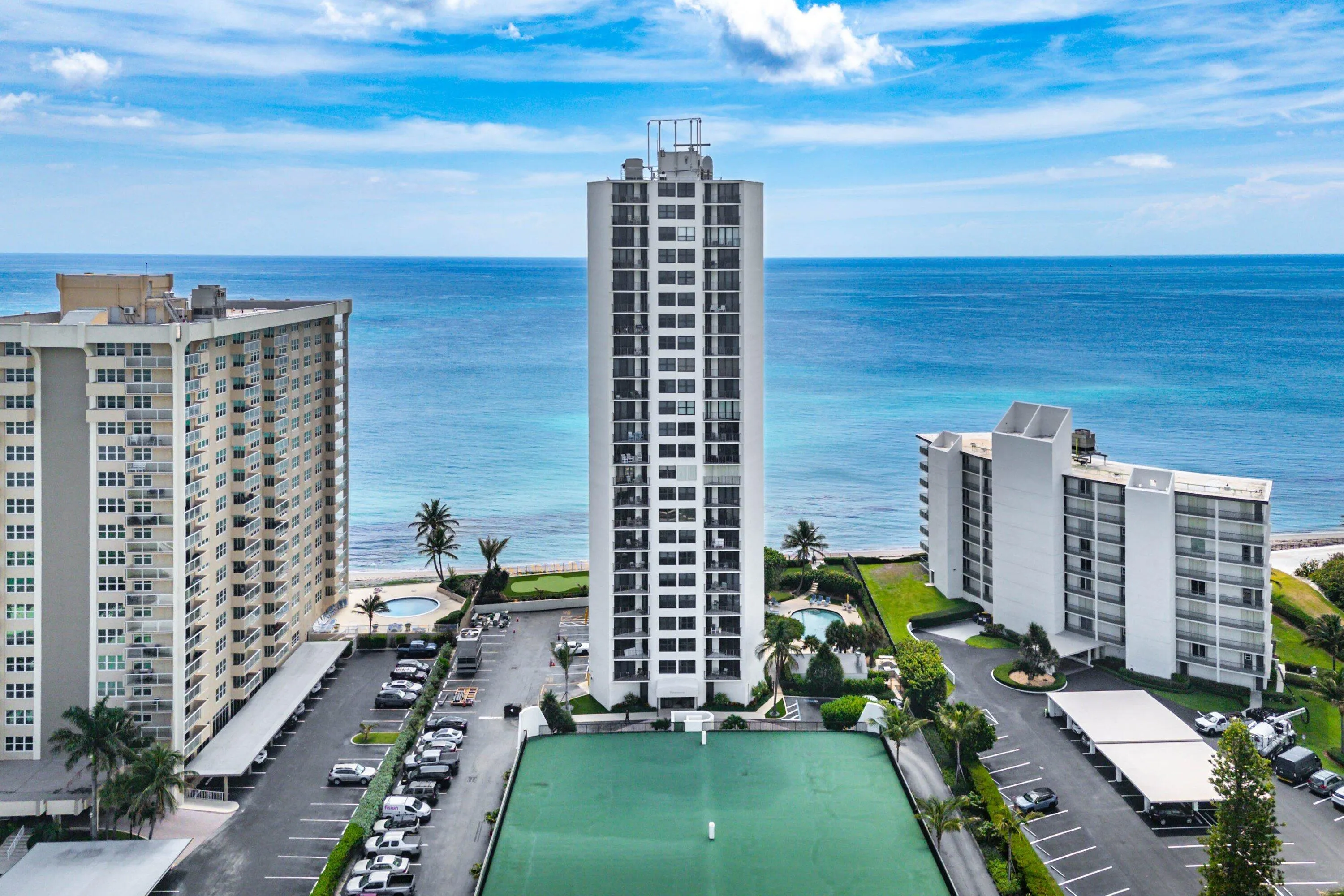 035-5420NorthOceanDrive-905-RivieraBeach