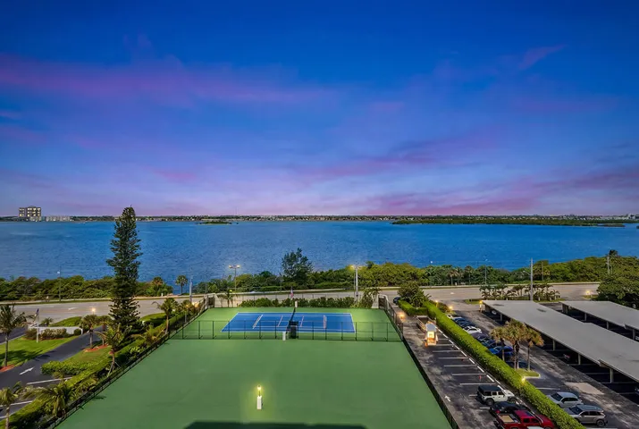034-5420NorthOceanDrive-905-RivieraBeach