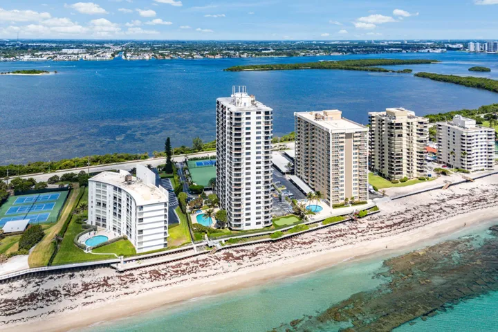 045-5420NorthOceanDrive-905-RivieraBeach