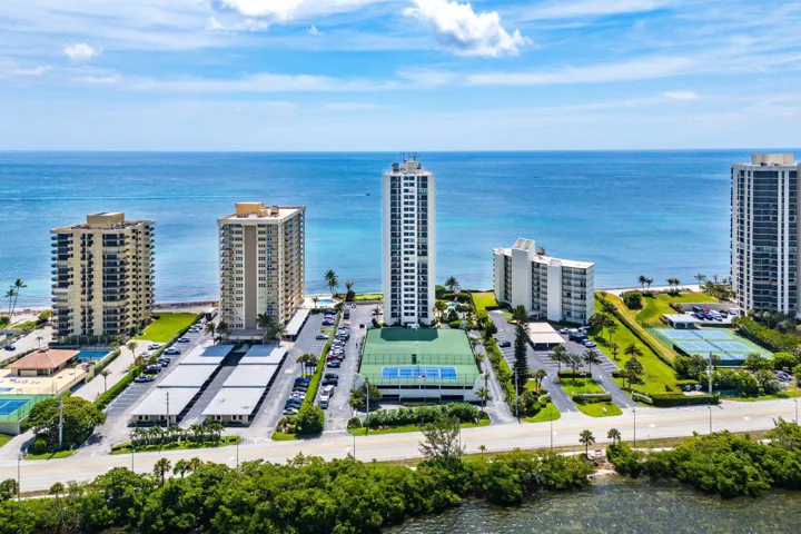 037-5420NorthOceanDrive-905-RivieraBeach