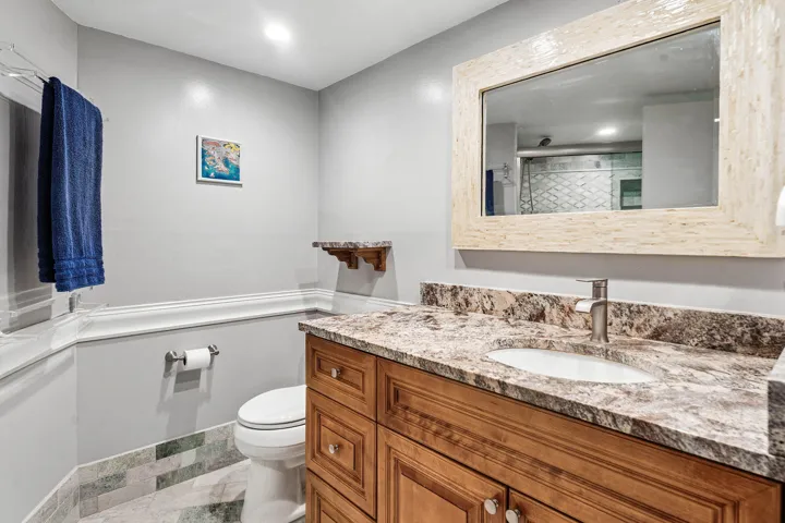 015-5420NorthOceanDrive-905-RivieraBeach