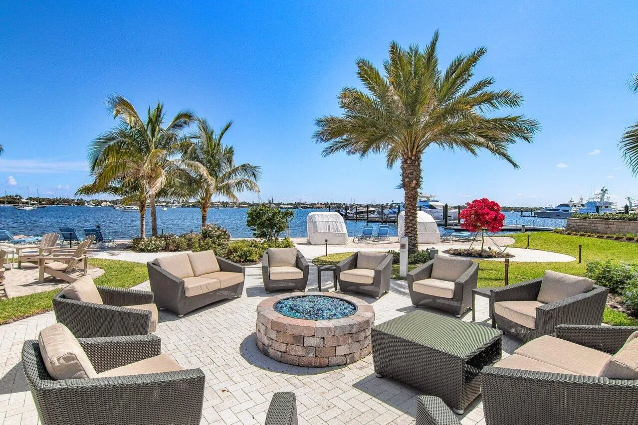 Fire pit