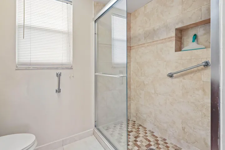 MASTER BTH SHOWER