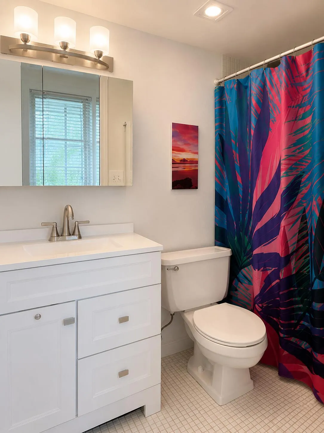8_Bathroom_has_combination_tubshower