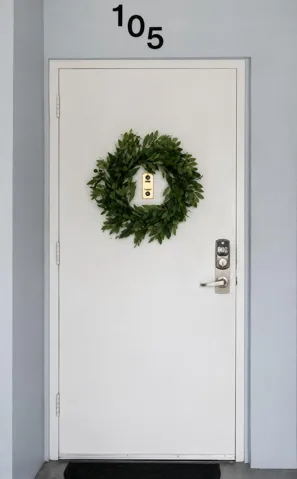 10_Front_door