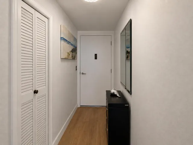 9_Front_hallway