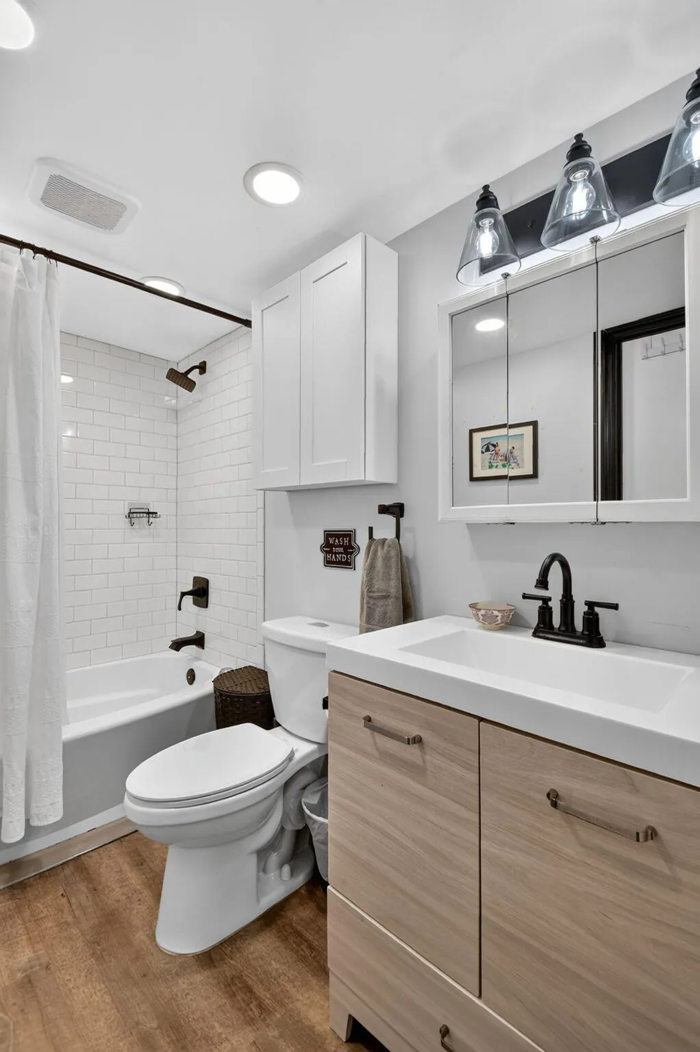 Bathroom2