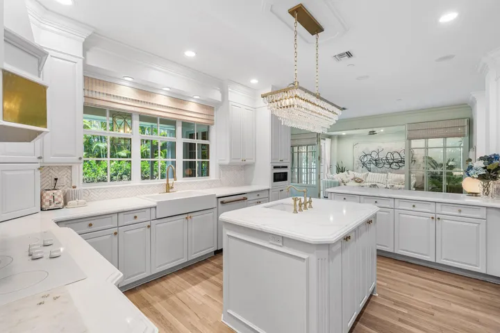 016-477NortheastSpanishCourt-BocaRaton-F