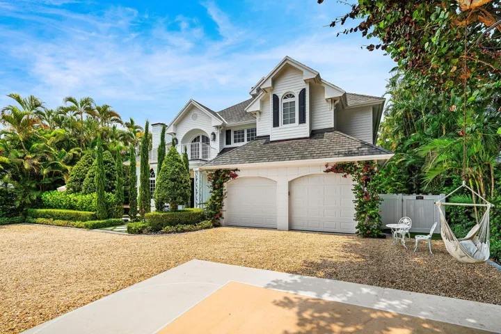 004-477NortheastSpanishCourt-BocaRaton-F