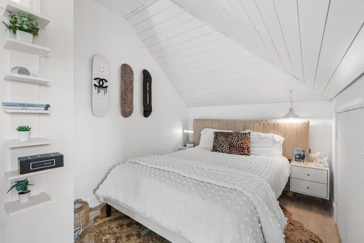 052-477NortheastSpanishCourt-BocaRaton-F