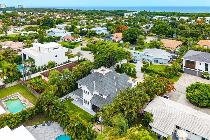 080-477NortheastSpanishCourt-BocaRaton-F