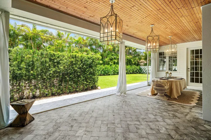 068-477NortheastSpanishCourt-BocaRaton-F
