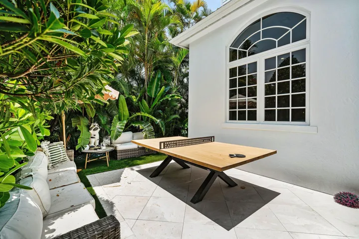 066-477NortheastSpanishCourt-BocaRaton-F