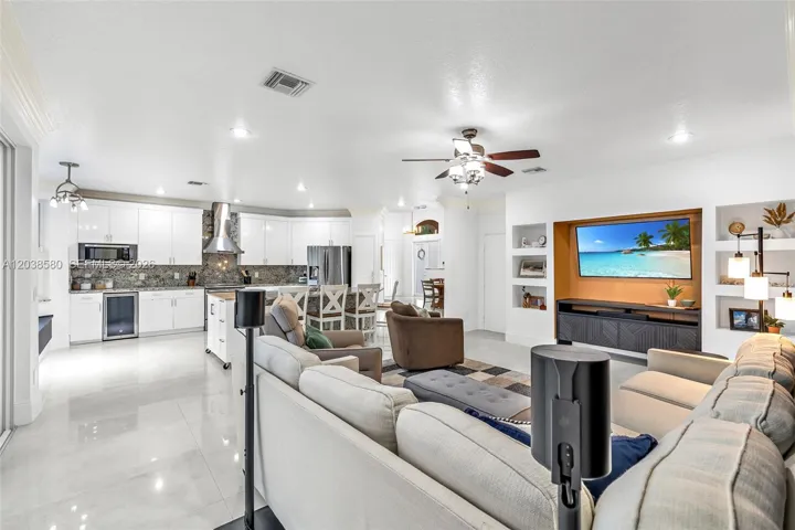 CUSTOM BUILT IN UNIT
