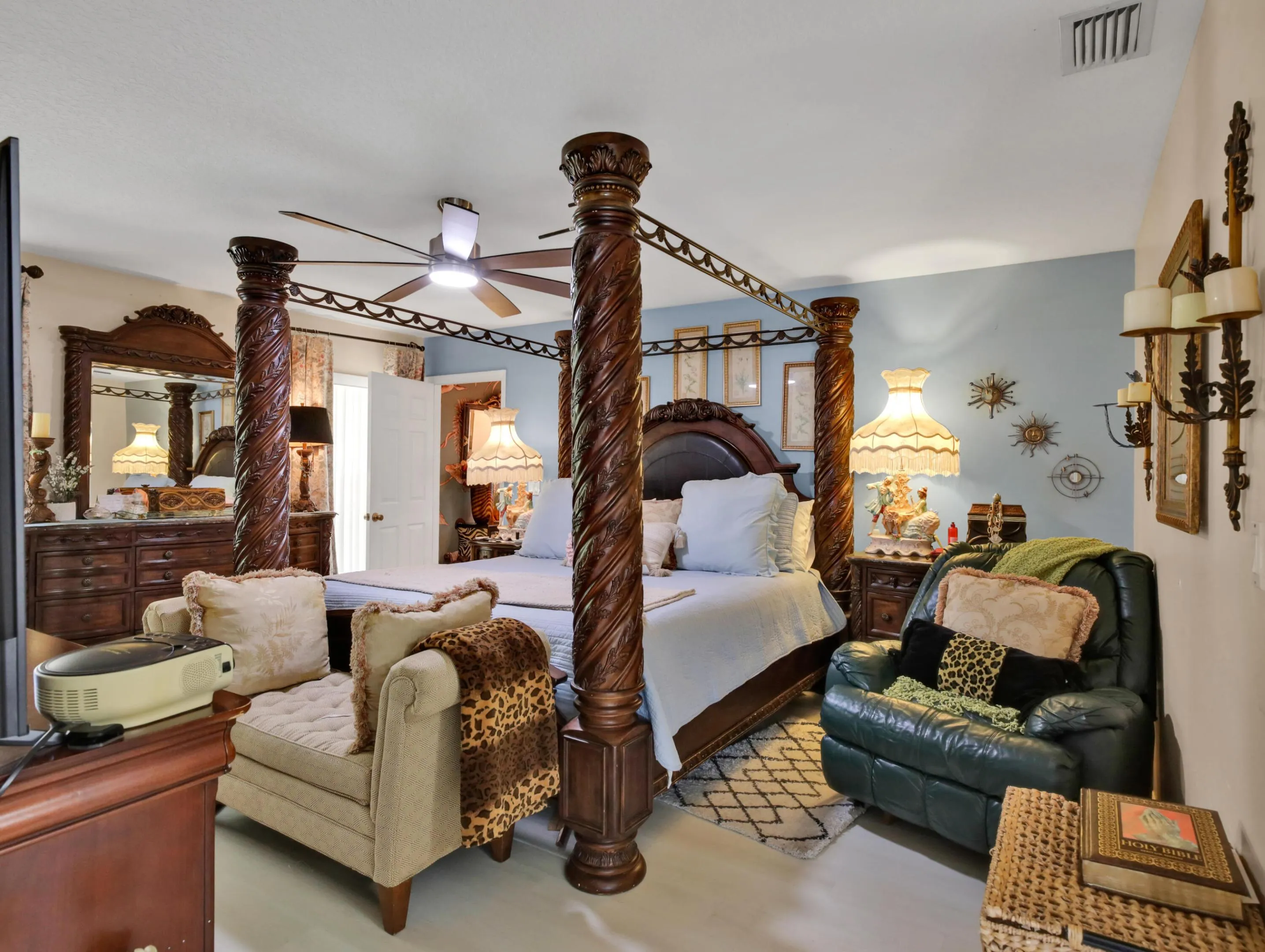 Very large master bedroom and bathroom suite.