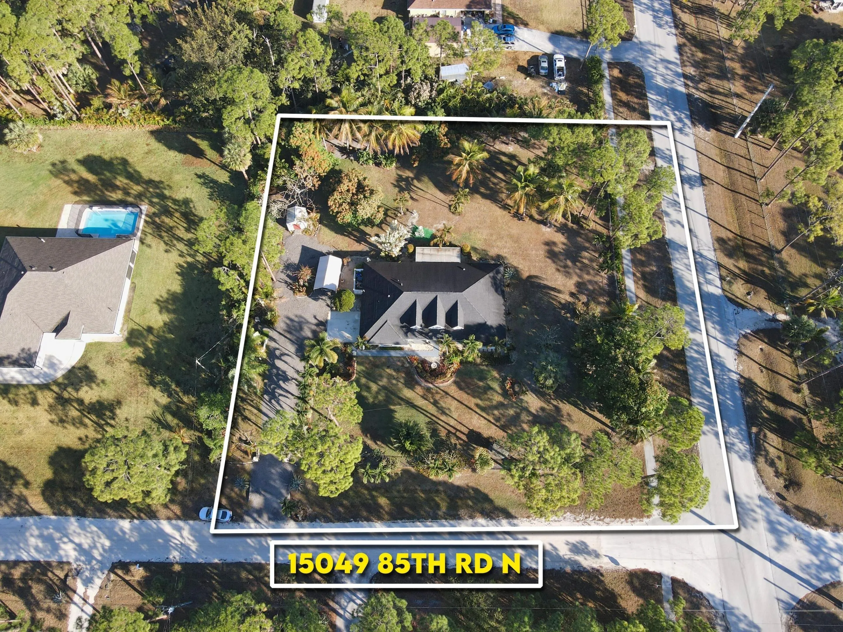 Aerial outline of lot and house