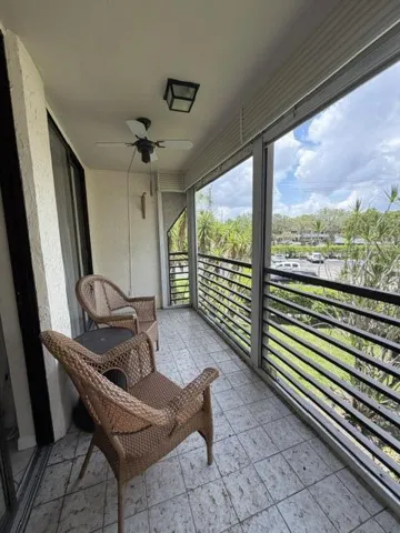 Large Screened Porch