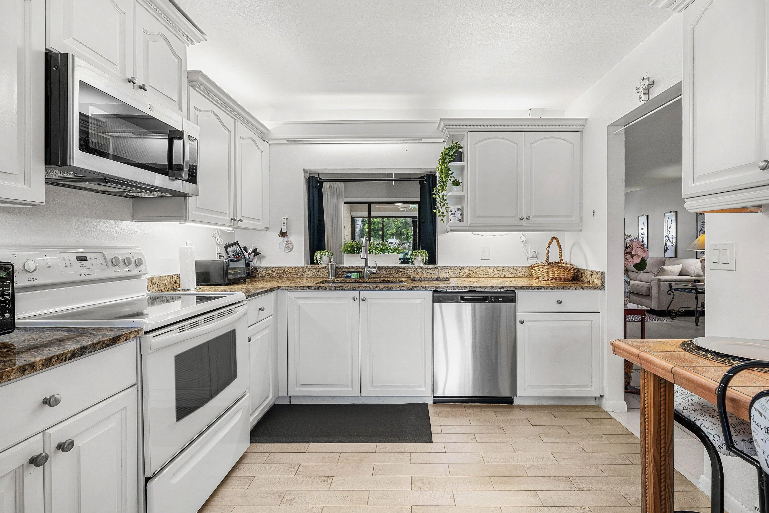 Kitchen passthrough