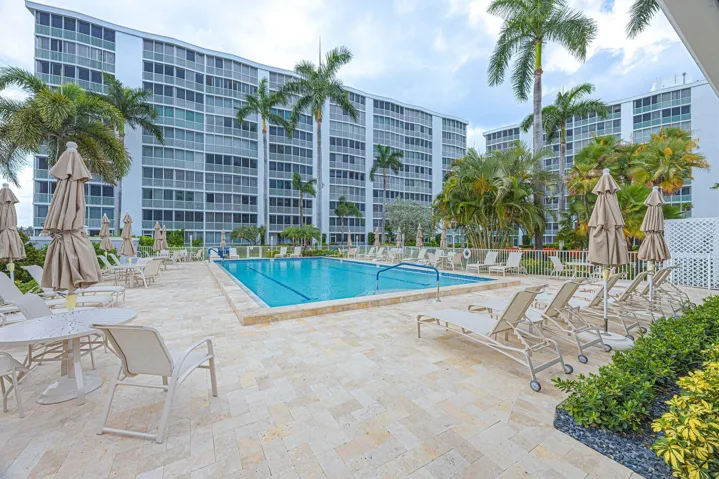 3224 S Ocean #612B (Pool)