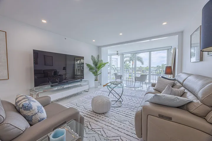 3224 S Ocean #612B (Living Rm2)