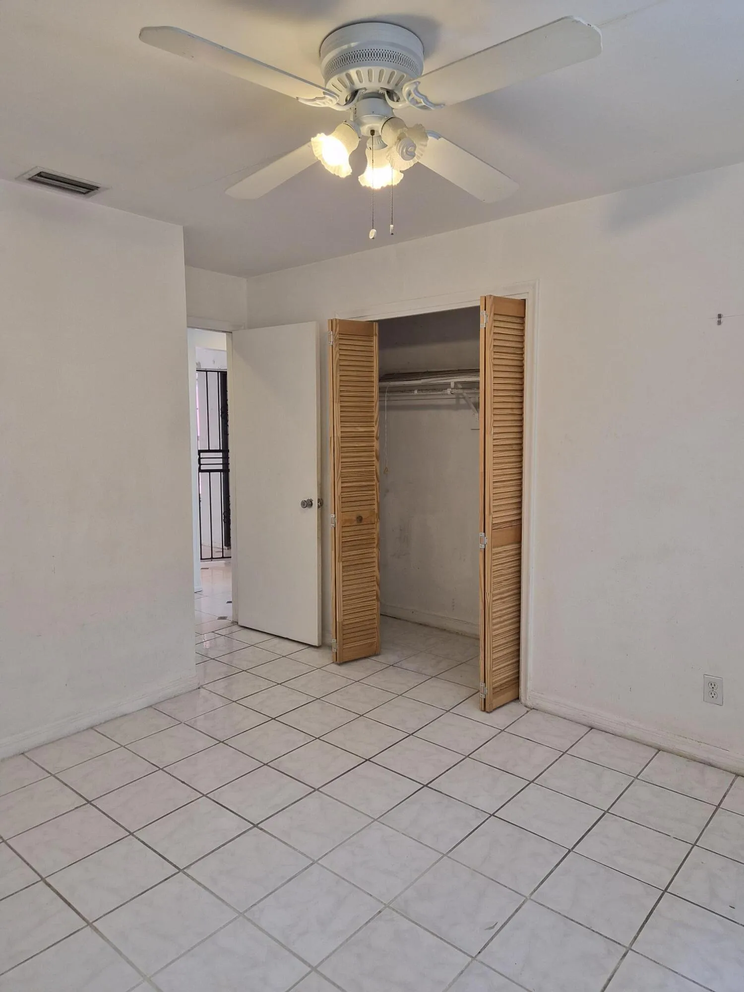 Bedroom 222