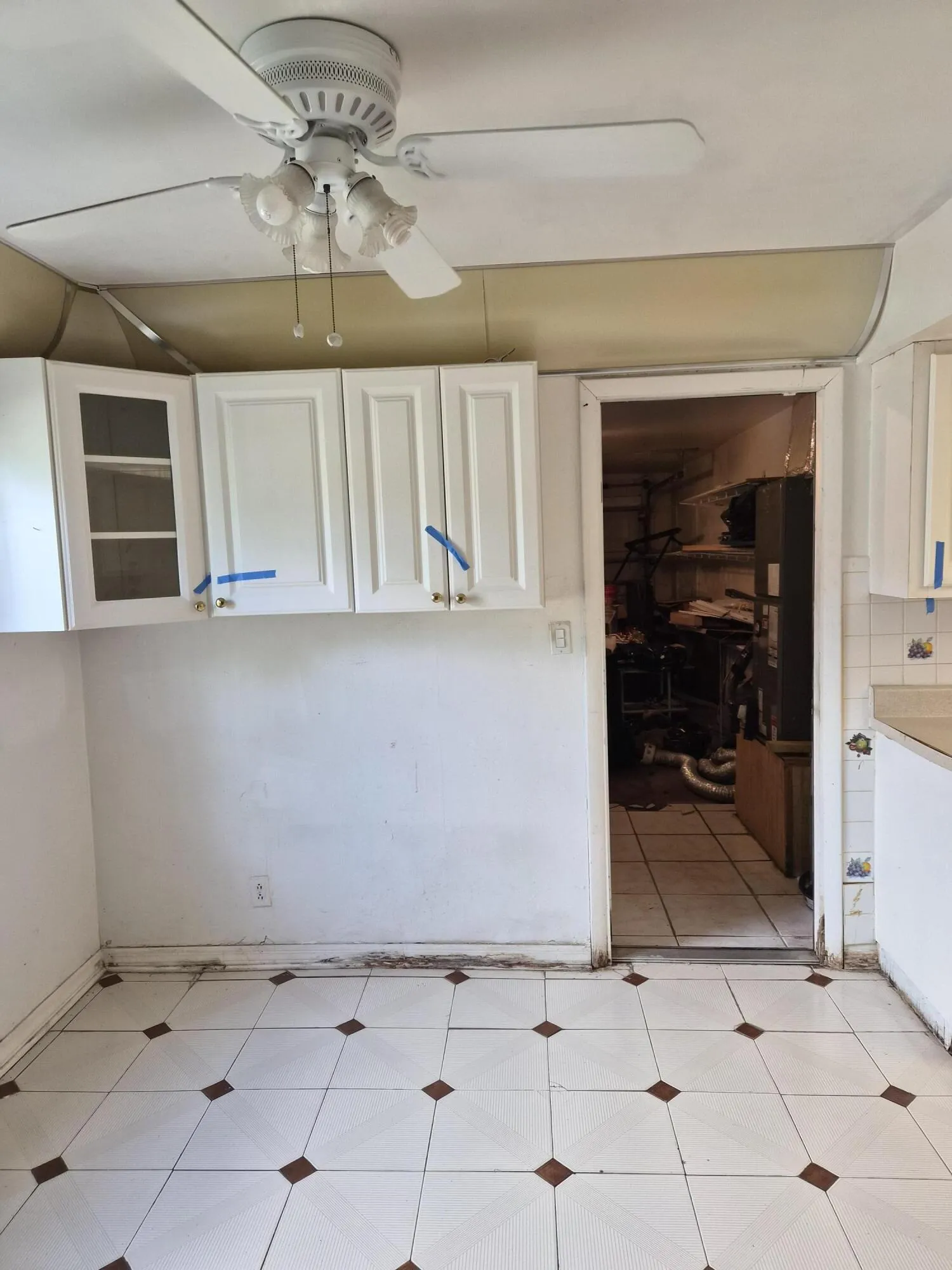 Breakfast Area and Garage Entrance