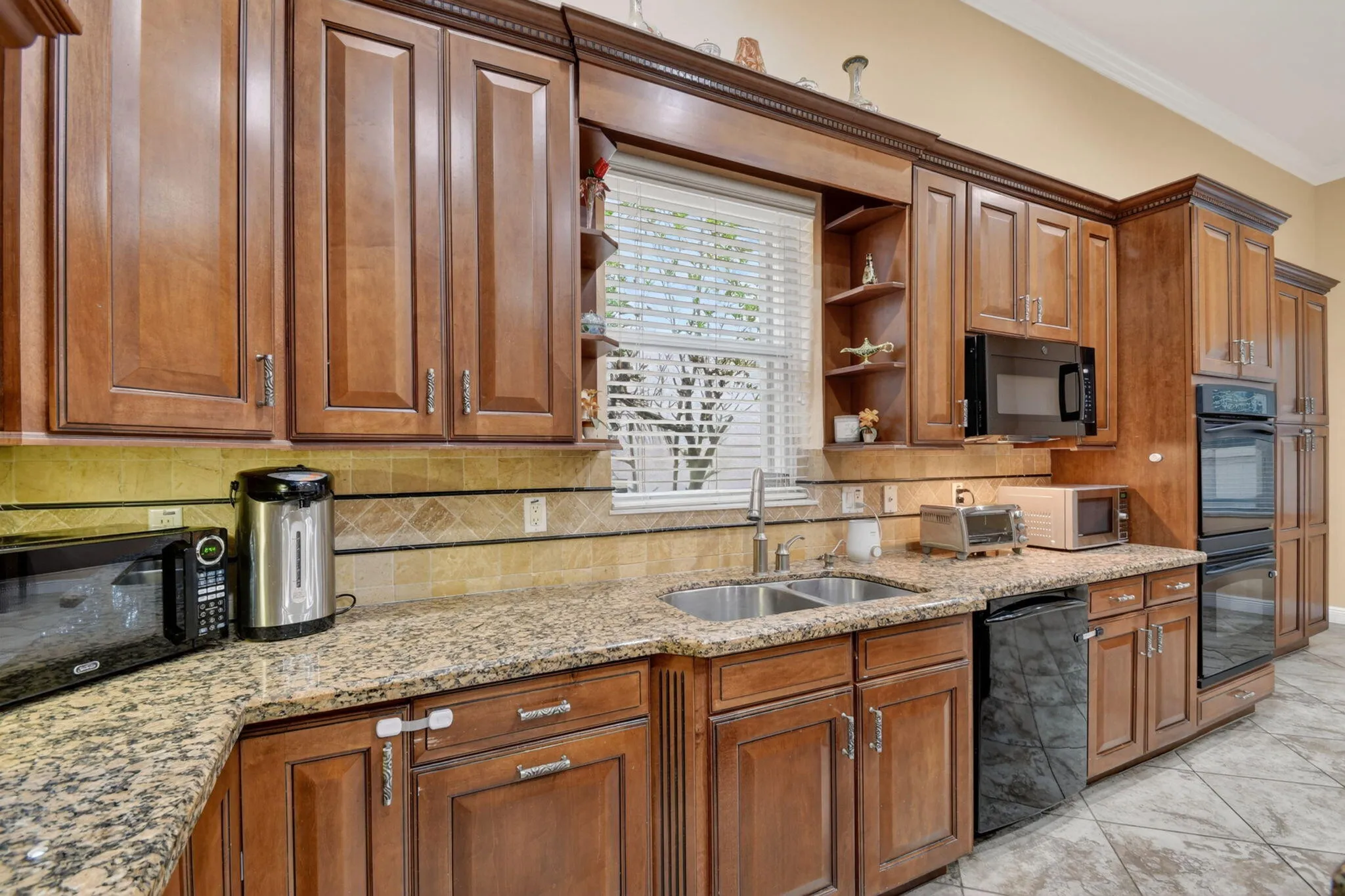 Property photo 34