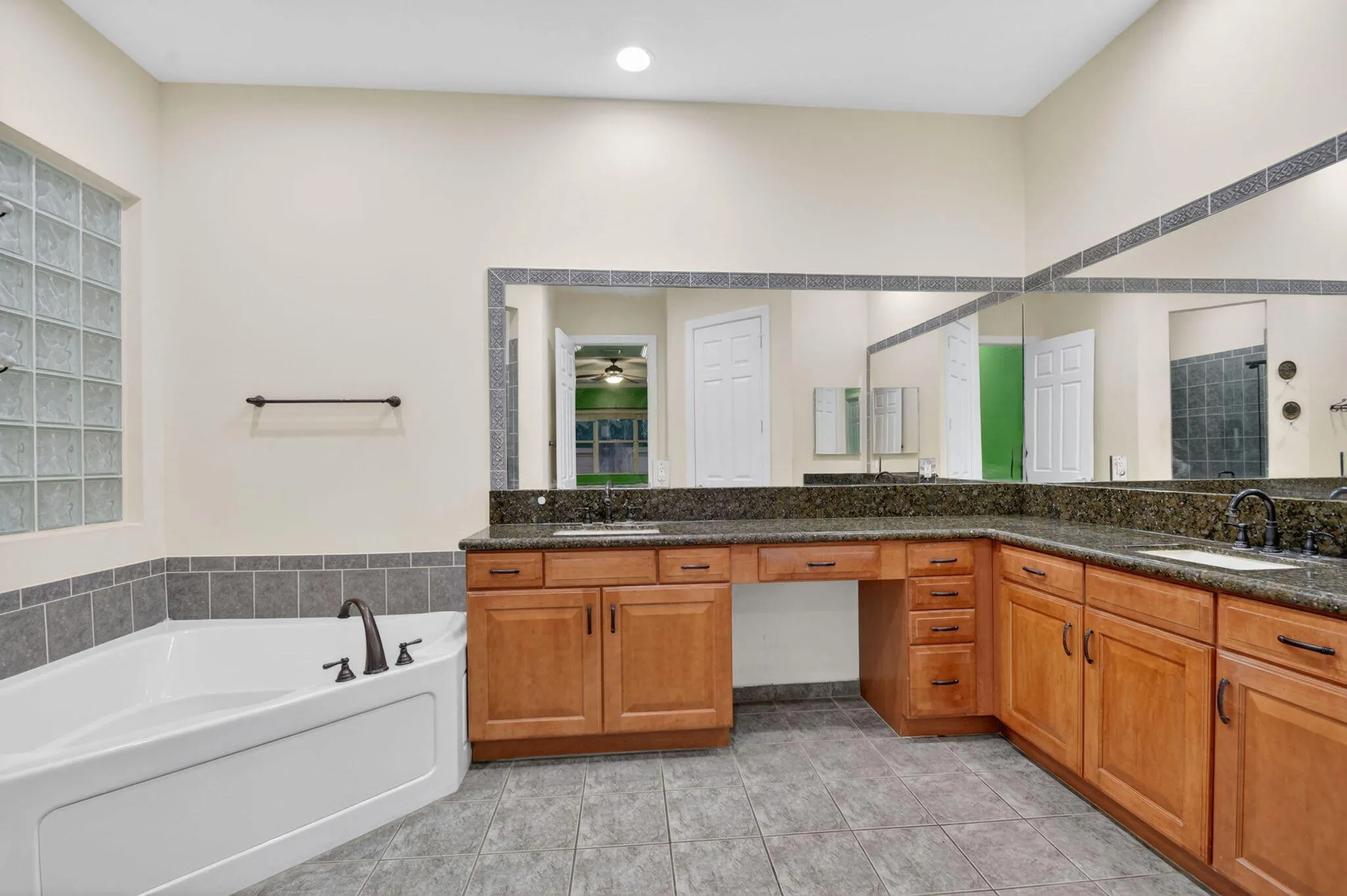 Property photo 41